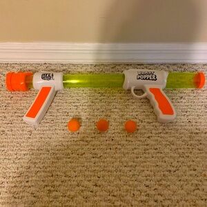 Dave and Busters Blast Popper gun toy, 3 balls